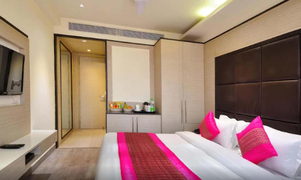Hotel Royal Grand Neu-Delhi Exterior foto